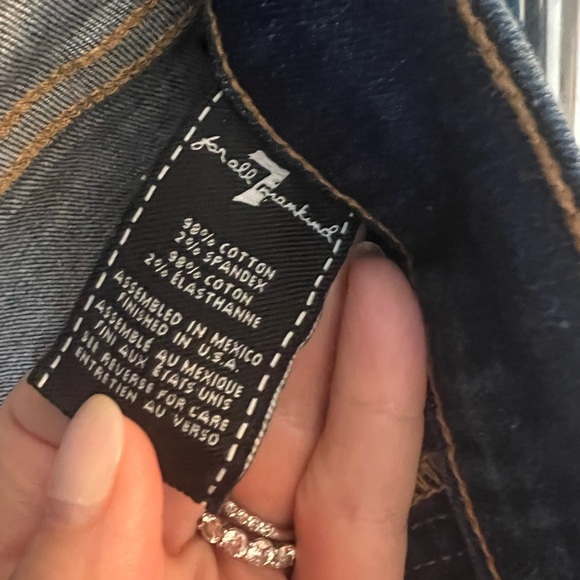7 For All Mankind cropped Alexa NWOT size 23 - Picture 3 of 4